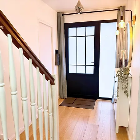 Semesterbostad Bright House 8 People, Close To Atlantis Nantes *